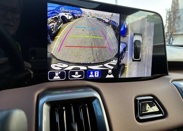 Vehicle image 24 Vehicle image 24