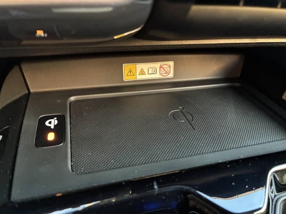 Vehicle image 28 Vehicle image 28