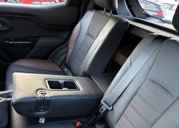 Vehicle image 12 Vehicle image 12