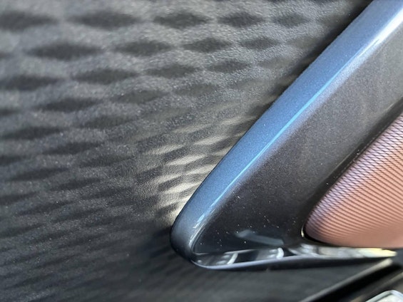 Vehicle image 18 Vehicle image 18