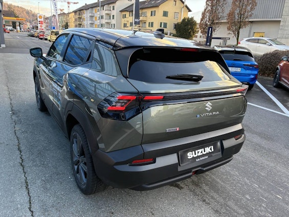 Vehicle image 3 Vehicle image 3