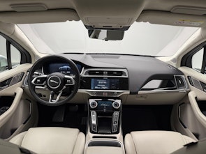 Vehicle image JAGUAR I-Pace EV400 HSE AWD