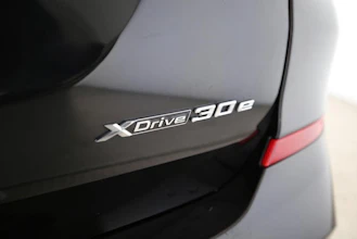 https://vehicle.imgix.net/4098005/aa0d3f15-8eba-4555-8367-5f5b1bb85f9b.jpg