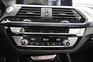 Fahrzeugbild BMW X3 30e xDrive SAG