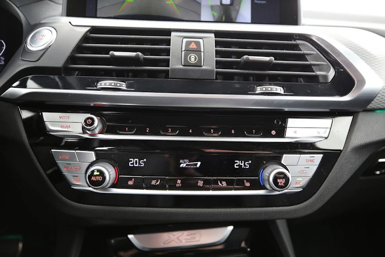 Fahrzeugbild BMW X3