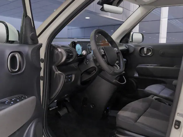 Hyundai INSTER Electric Amplia 49 KWH