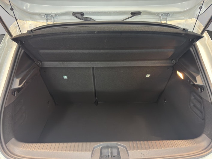 Vehicle image MITSUBISHI COLT