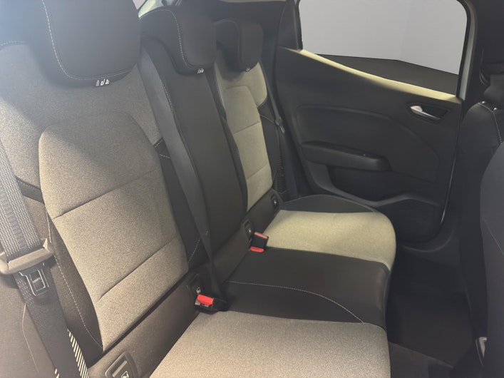 Vehicle image MITSUBISHI COLT