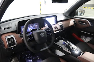 Vehicle image SUZUKI e Vitara Compact Top 4x4