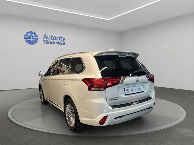 Mitsubishi Outlander 2.4 PHEV Diamond