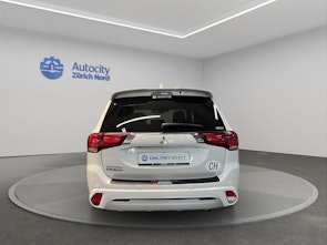 Vehicle image MITSUBISHI Outlander 2.4 PHEV Diamond