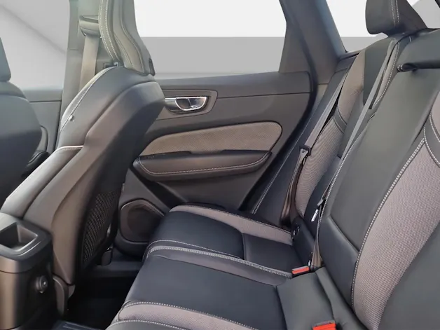 VOLVO XC60 2.0 T8 TE Plus Dark eAWD