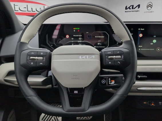 Vehicle image 10 Vehicle image 10