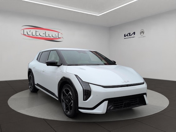 First vehicle image First vehicle image