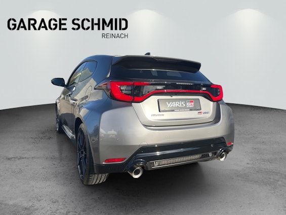 Vehicle image 4 Vehicle image 4