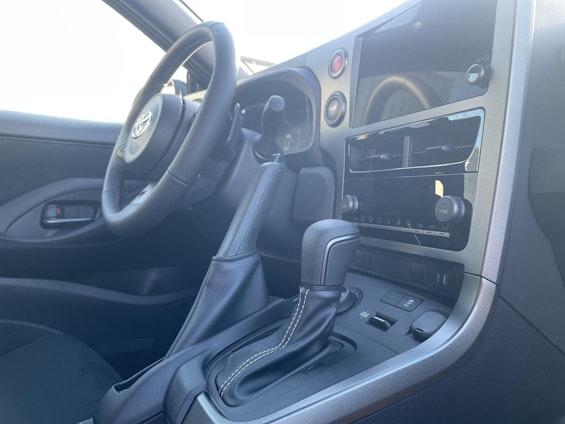 Vehicle image 12 Vehicle image 12