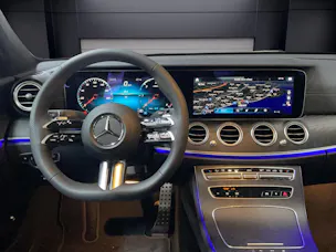 Mercedes-Benz E 220 d 4MATIC Swiss Star Limousine AMG Line
