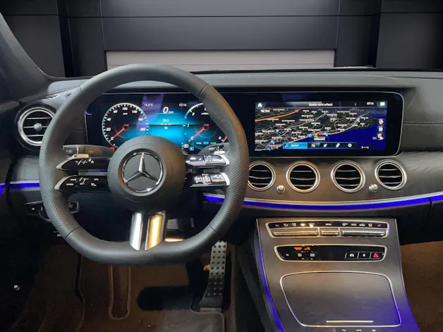Mercedes-Benz E 220 d 4MATIC Swiss Star Limousine AMG Line