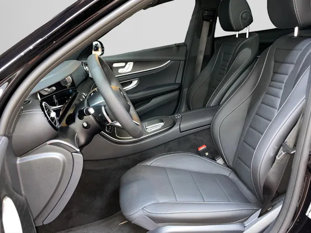 Mercedes-Benz E 220 d 4MATIC Swiss Star Limousine AMG Line
