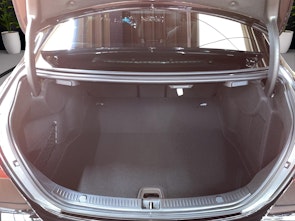 Vehicle image MERCEDES-BENZ E 220 d Swiss Star AMG Line 4matic