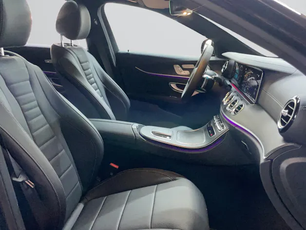 Mercedes-Benz E 220 d 4MATIC Swiss Star Limousine AMG Line
