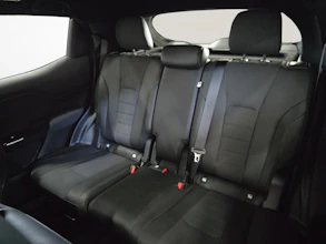https://vehicle.imgix.net/4098130/d8cefdf5-2dc1-4503-b174-f21106607826.jpg
