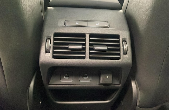 Vehicle image 11 Vehicle image 11