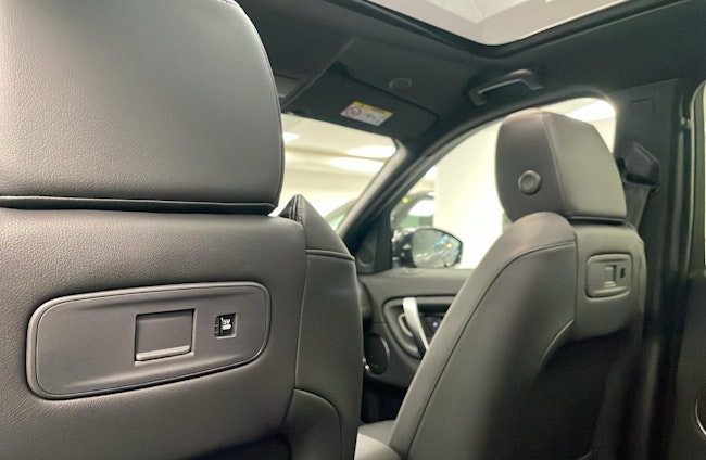 Vehicle image 12 Vehicle image 12