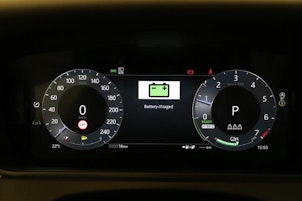 Vehicle image LAND ROVER Range Rover Velar 2.0 P400e Dynamic SE