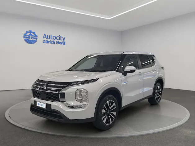 Mitsubishi Outlander 2.4 PHEV Invite 4x4