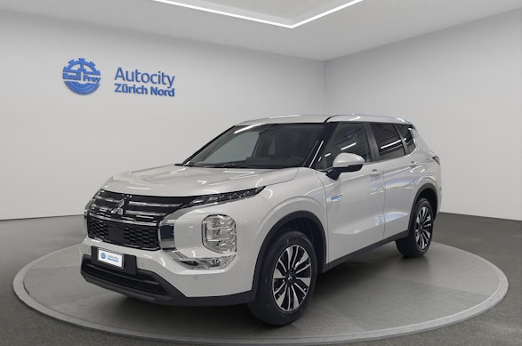 MITSUBISHI Outlander 2.4 PHEV Invite 4x4 0 MITSUBISHI Outlander 2.4 PHEV Invite 4x4 0