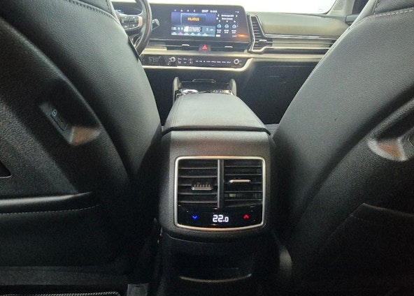 Vehicle image 13 Vehicle image 13