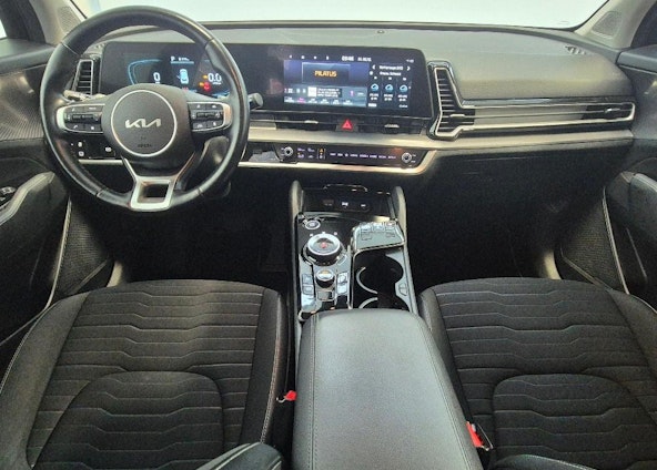 Vehicle image 6 Vehicle image 6