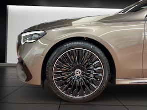 Vehicle image MERCEDES-BENZ E 220 d 4MATIC Limousine AMG Line
