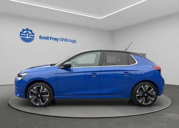 Vehicle image 4 Vehicle image 4