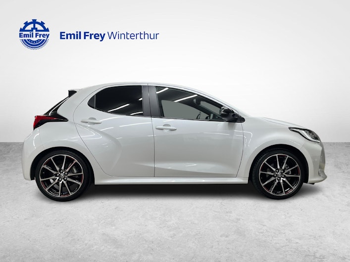 Vehicle image TOYOTA YARIS