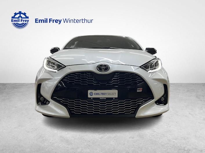 Vehicle image TOYOTA YARIS