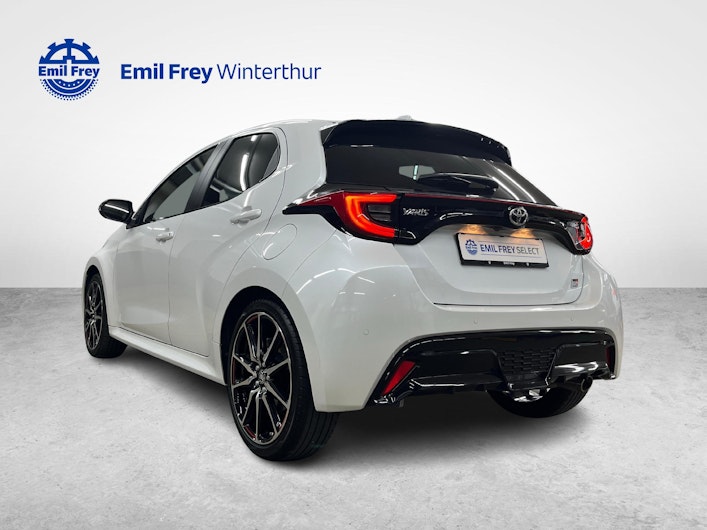 Vehicle image TOYOTA YARIS