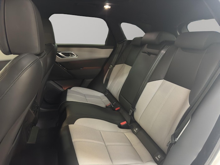 Vehicle image LAND ROVER RANGE ROVER VELAR