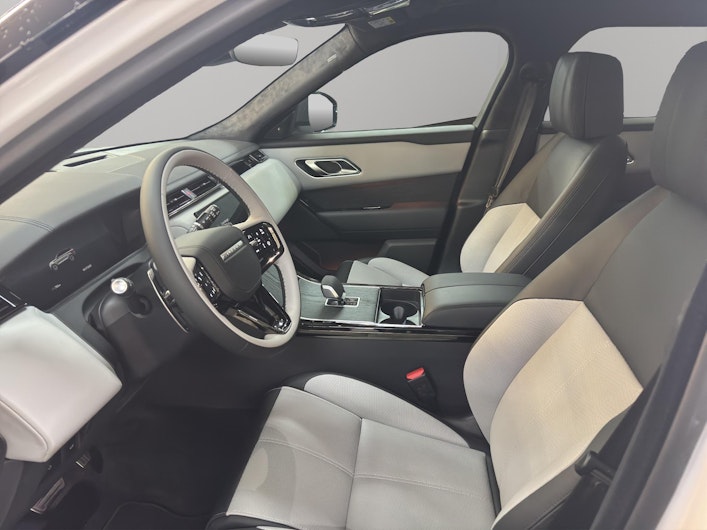 Vehicle image LAND ROVER RANGE ROVER VELAR