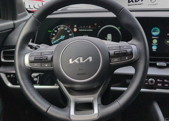 Vehicle image 8 Vehicle image 8