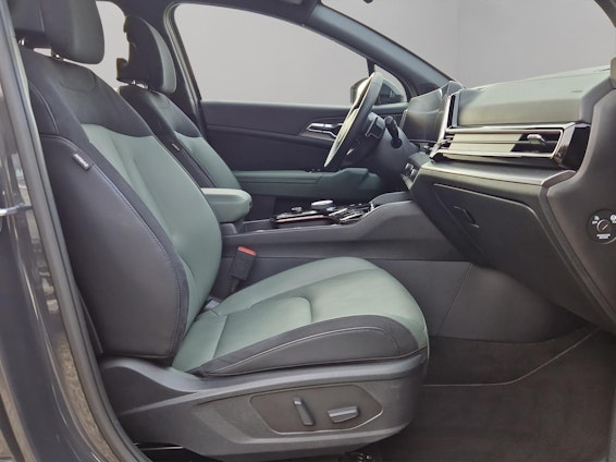 Vehicle image 7 Vehicle image 7