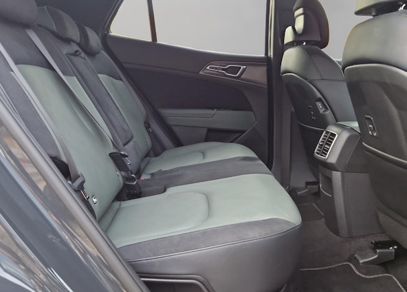 Vehicle image 12 Vehicle image 12