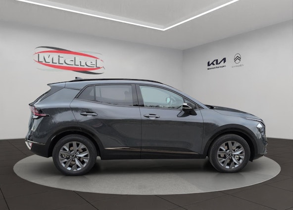 First vehicle image First vehicle image