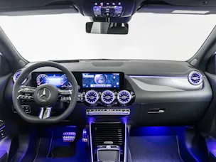 Mercedes-Benz GLA 250 4MATIC Swiss Star
