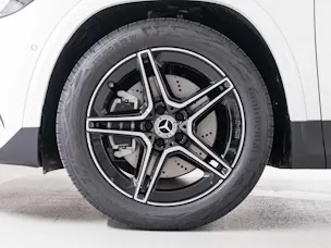Mercedes-Benz GLA 250 4MATIC Swiss Star