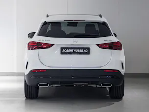 Mercedes-Benz GLA 250 4MATIC Swiss Star