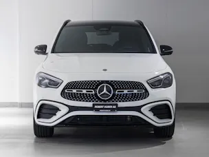 Mercedes-Benz GLA 250 4MATIC Swiss Star