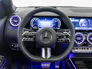 Mercedes-Benz GLA 250 4MATIC Swiss Star