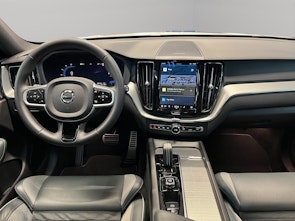 Vehicle image VOLVO XC60 2.0 T6 TE R-Design eAWD